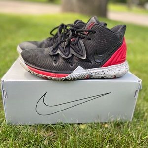 Nike Kyrie 5 “Bred”